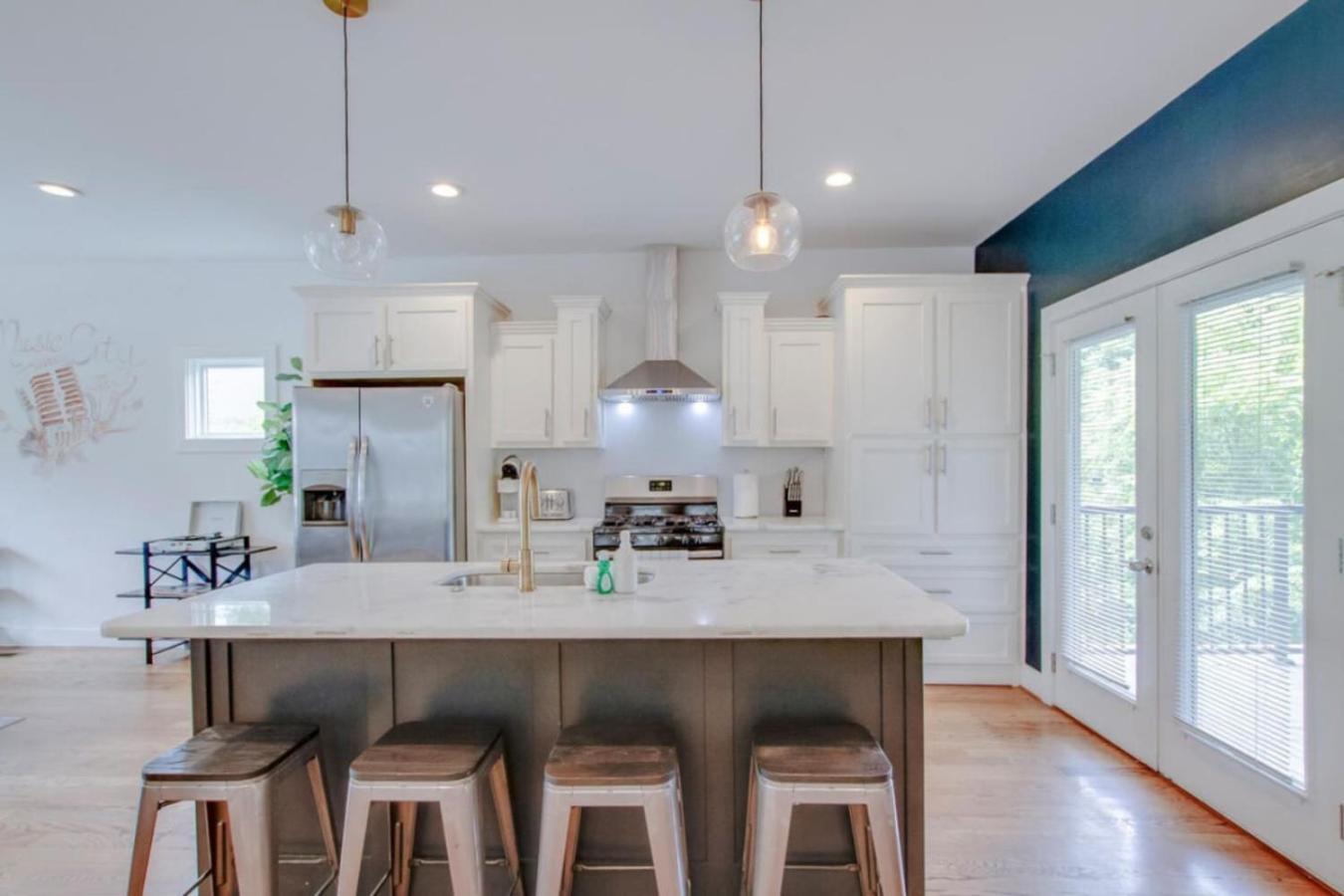Howdy House New And Trendy With Rooftop Deck Nashville Exterior photo