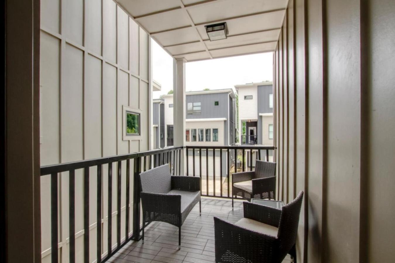 Howdy House New And Trendy With Rooftop Deck Nashville Exterior photo