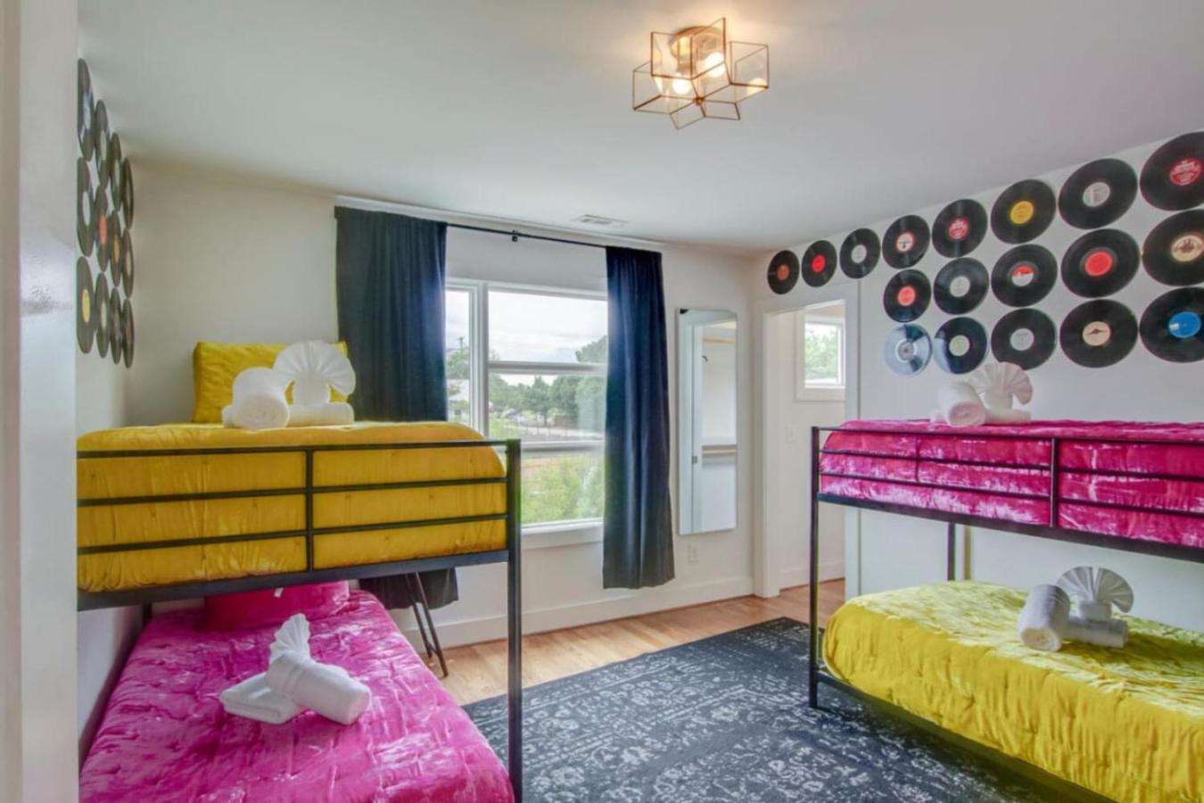 Howdy House New And Trendy With Rooftop Deck Nashville Exterior photo